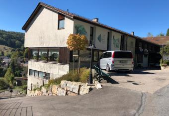 Hotel Cafe Waldeck allows 18 year olds to book a room