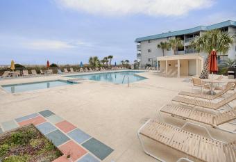 Tybee Dreaming has Balcony rooms