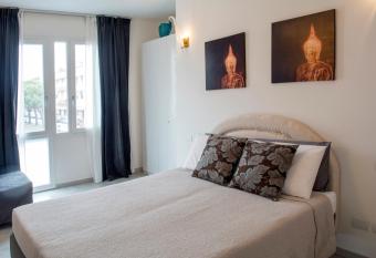 Torre San Bonifacio - Locazione Turistica allows 18 year olds to book a room