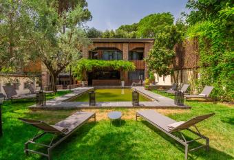 Fauno Urban Resort allows 18 year olds to book a room