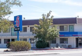 Motel 6 Reno Livestock Events Center allows 18 year olds to book a room