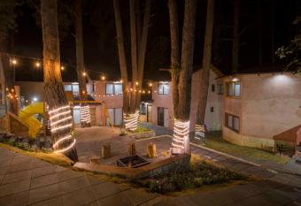 Villa la Quinta has Balcony rooms