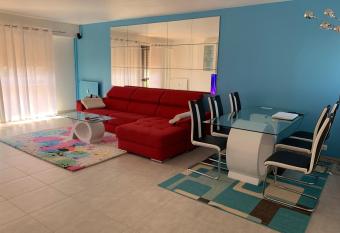 CHAMBRE a louer vue sur seine has Balcony rooms