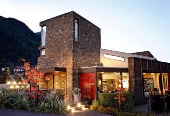 Queenstown Park Boutique Hotel has Balcony rooms