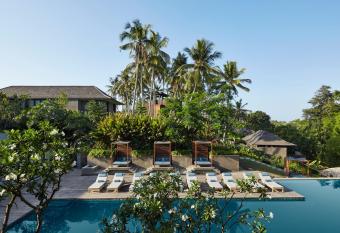 Nirjhara has Balcony rooms