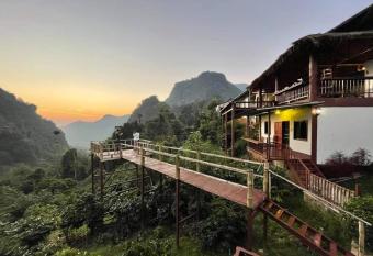                                                MaanFah Homestay has Balcony rooms