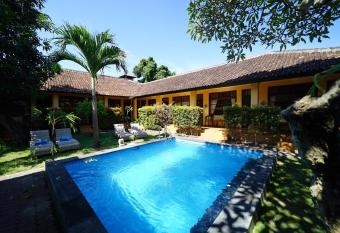 Mangga Bungalow has Balcony rooms