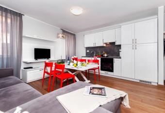 Nel Centro City Apartment allows 18 year olds to book a room