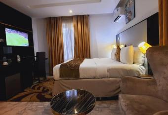 Ziroc Residence Lekki Phase 1 allows 18 year olds to book a room