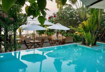 Mealea Resort has Balcony rooms