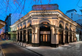 Athens Manor Houses allows 18 year olds to book a room