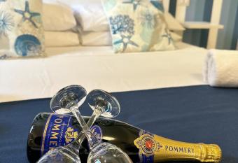 Casa Onofrio Tropea allows 18 year olds to book a room