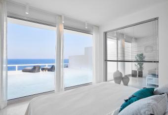 Infinite Blue Luxury Suites allows 18 year olds to book a room