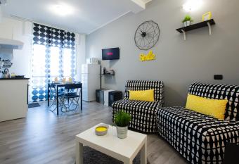 Apartment Clitumno 23 allows 18 year olds to book a room