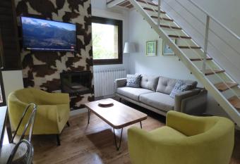 Pleta del Mont Atico allows 18 year olds to book a room