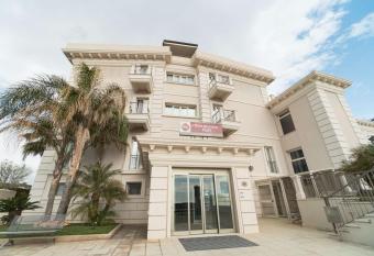 Best Western Plus Hotel Perla Del Porto has Balcony rooms