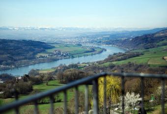Hotel Rose has Balcony rooms