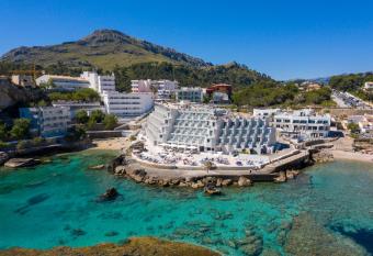 Globales Don Pedro - Adults Only allows 18 year olds to book a room