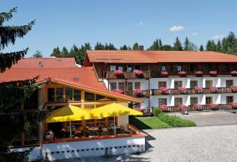 Landhotel Tannenhof has Balcony rooms
