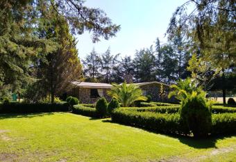 Refugio de los Angeles allows 18 year olds to book a room