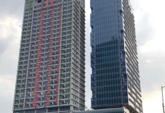 Diamond Twintower Apartment Hotel                             allows 18 year olds to book a room