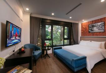 Marina Hotel allows 18 year olds to book a room