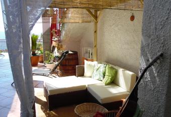 Corte Risco has Balcony rooms