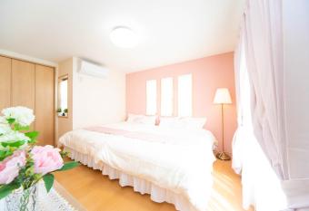 Park side Villa Izumi Komoike has Balcony rooms