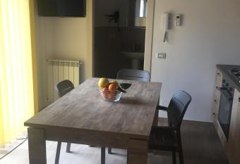 Casa Vacanze La Pergola@ has Balcony rooms