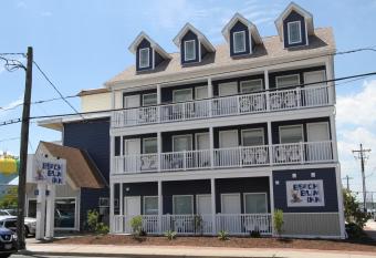 Beach Bum Inn has Balcony rooms