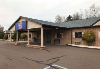 Motel 6 Bloomsburg Pa allows 18 year olds to book a room
