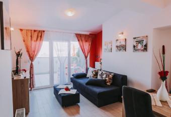 Apartment CITY BanjaLuka has Balcony rooms