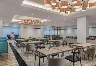 Park Inn By Radisson Iloilo allows 18 year olds to book a room