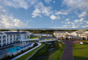 Beaufort Hotel allows 18 year olds to book a room