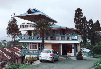 Vamoose Sanjeema Tea Estate Homestay has Balcony rooms