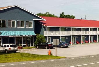 Colonial Inn Ellsworth allows 18 year olds to book a room