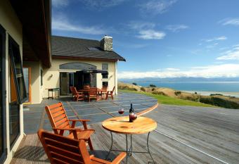 Parautane Lodge allows 18 year olds to book a room