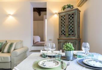 Moma1 - by MyHomeInComo allows 18 year olds to book a room