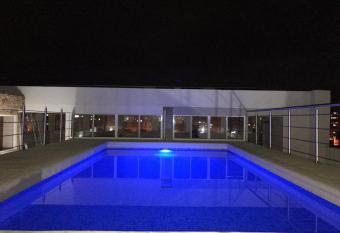 Aparta Suites La Flora has Balcony rooms