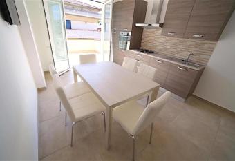 Appartamenti Elite has Balcony rooms