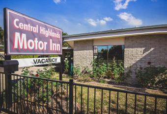 Central Highlands Motor Inn allows 18 year olds to book a room