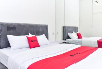 RedDoorz Plus @ Kemayoran allows 18 year olds to book a room