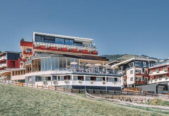 Das Kaiserblick 4 Sterne Superior has Balcony rooms