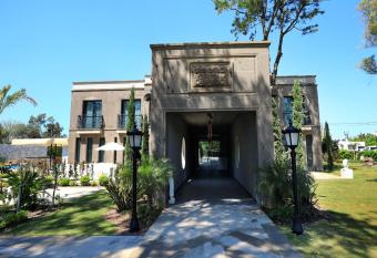 Sandora Boutiuqe Hotel has Balcony rooms