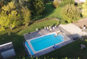 Chambres d  H  tes Le C  dre Bleu has Balcony rooms