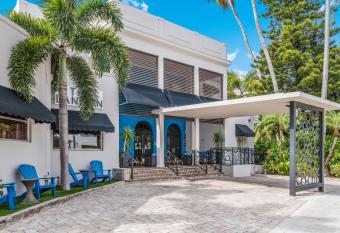 The Landon Bay Harbor-Miami Beach has Balcony rooms