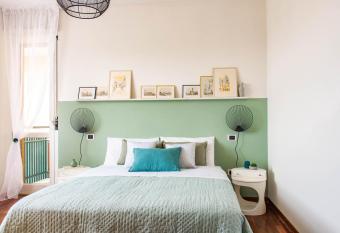 WellStay Perugia Train Station allows 18 year olds to book a room