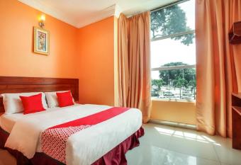 My Town Hotel allows 18 year olds to book a room