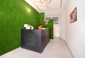 Super OYO Urban Guest House allows 18 year olds to book a room