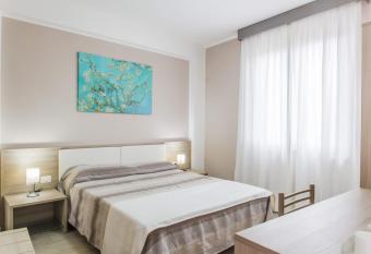 Palazzo Archeo allows 18 year olds to book a room